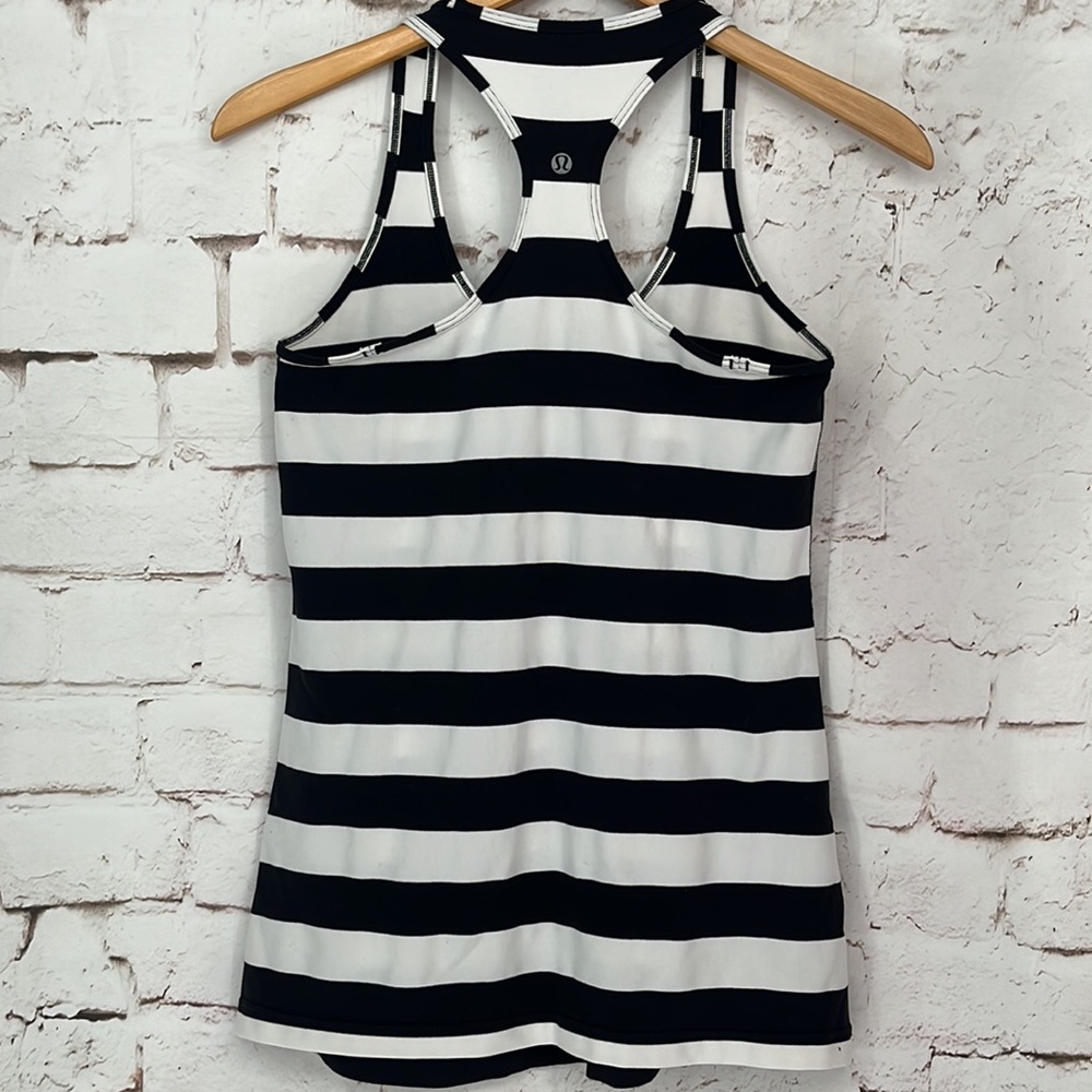 ✨BUNDLE OF 3✨ lululemon athletica “Cool Racerback” Tank, Size 8 - Picture 4 of 10
